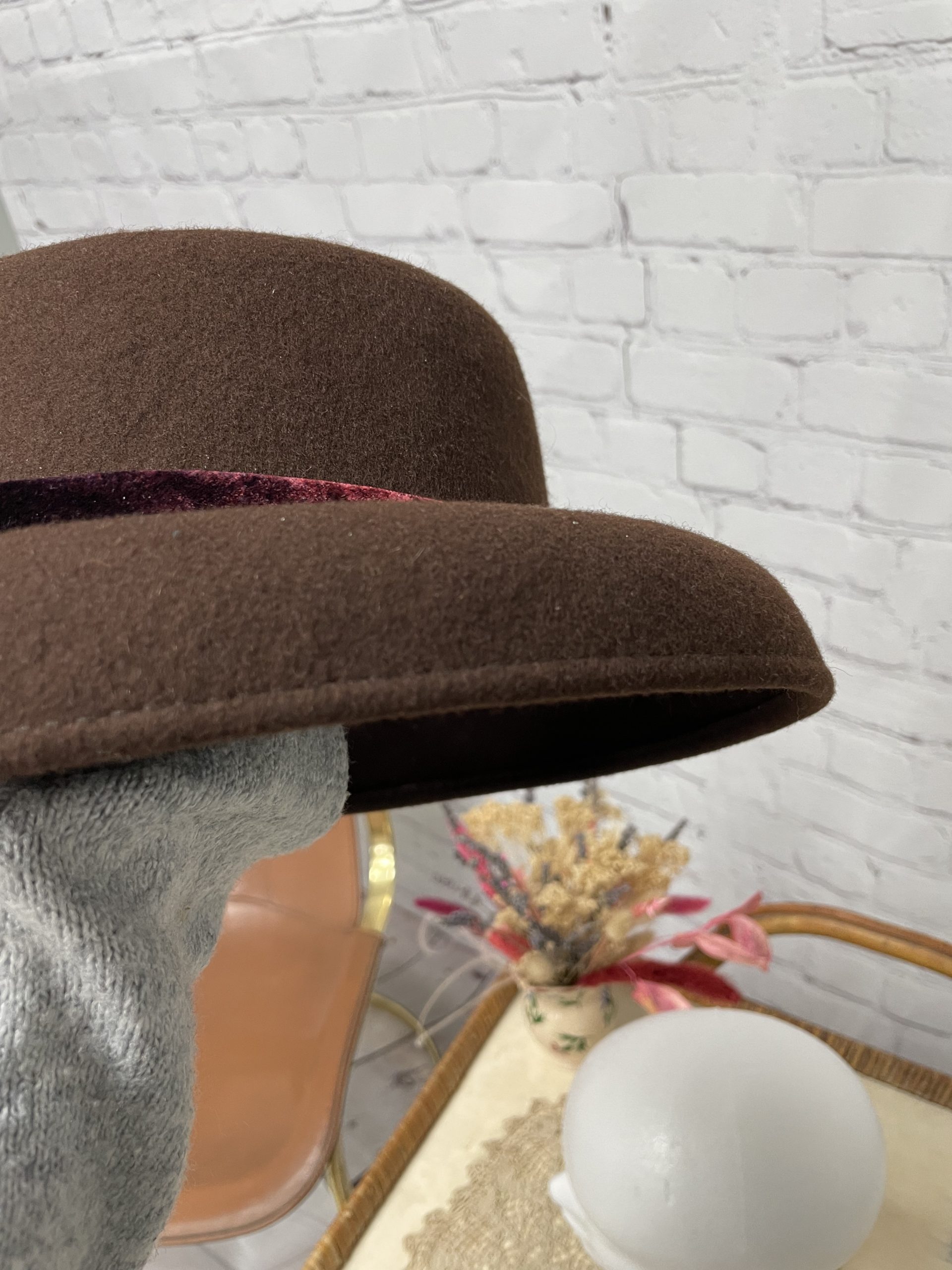 Chapeau femme en feutre de laine marron