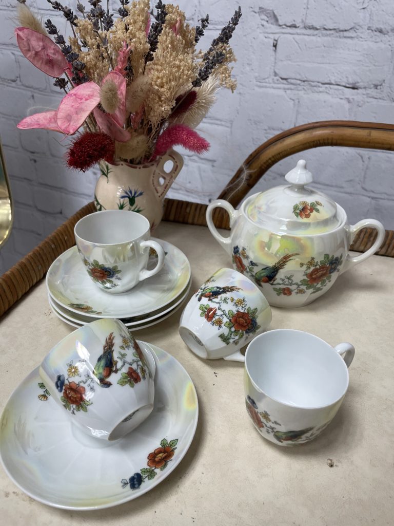 Service à thé vintage avec roses, Service à thé en porcelaine avec