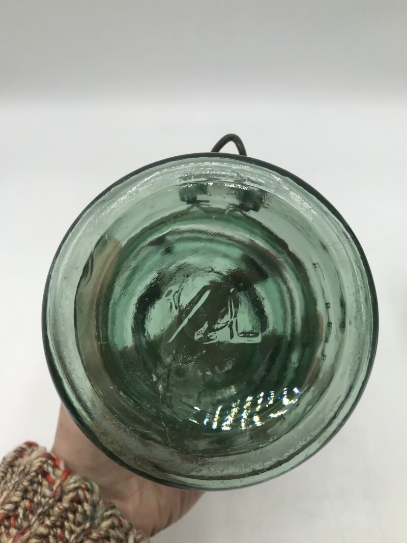 Lot de 2 bocaux en verre vert anciens