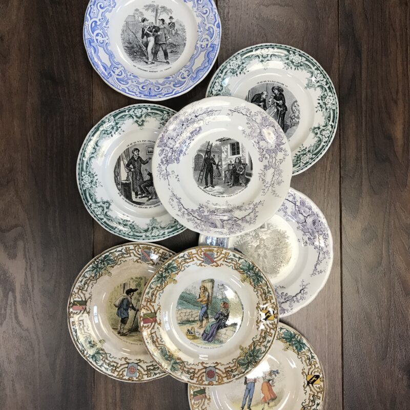 lot d'assiettes parlantes vintage