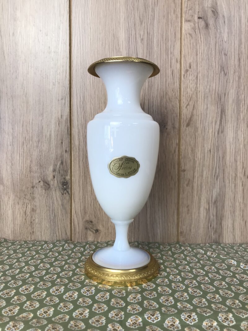 vase opaline cristallerie de Sèvres