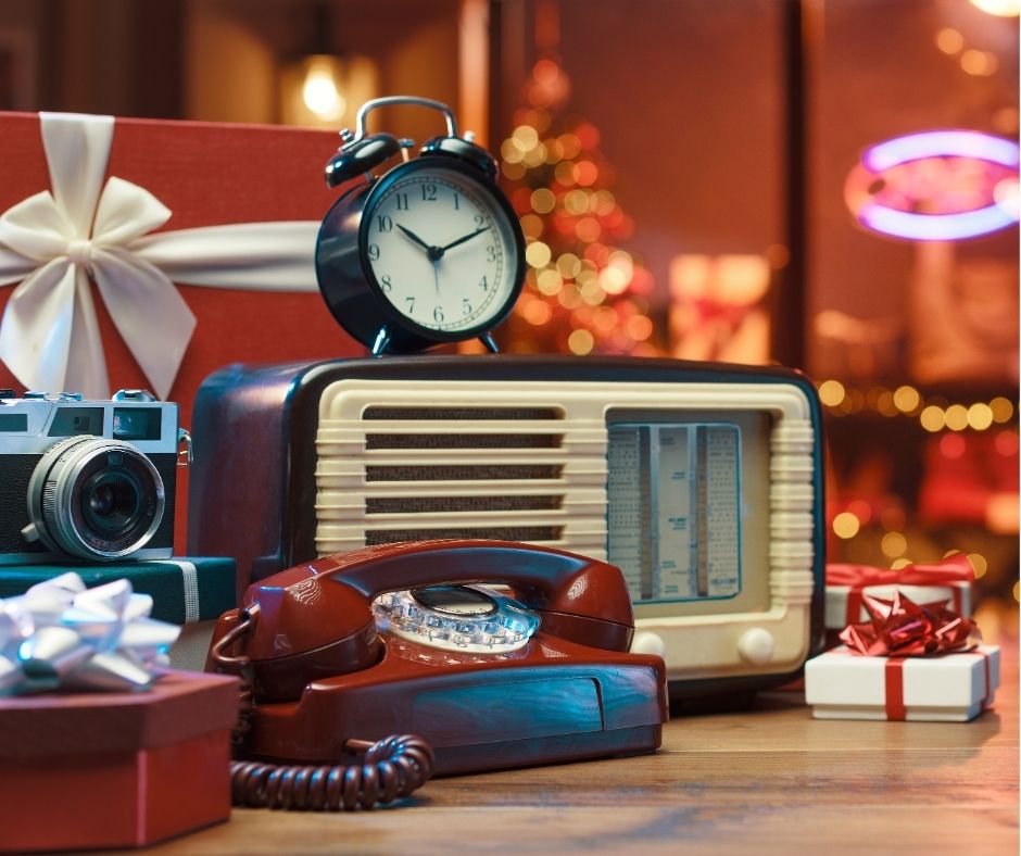 cadeaux de noel vintage ressourcerie de venelles Décorer sa maison pour Noël avec la seconde main