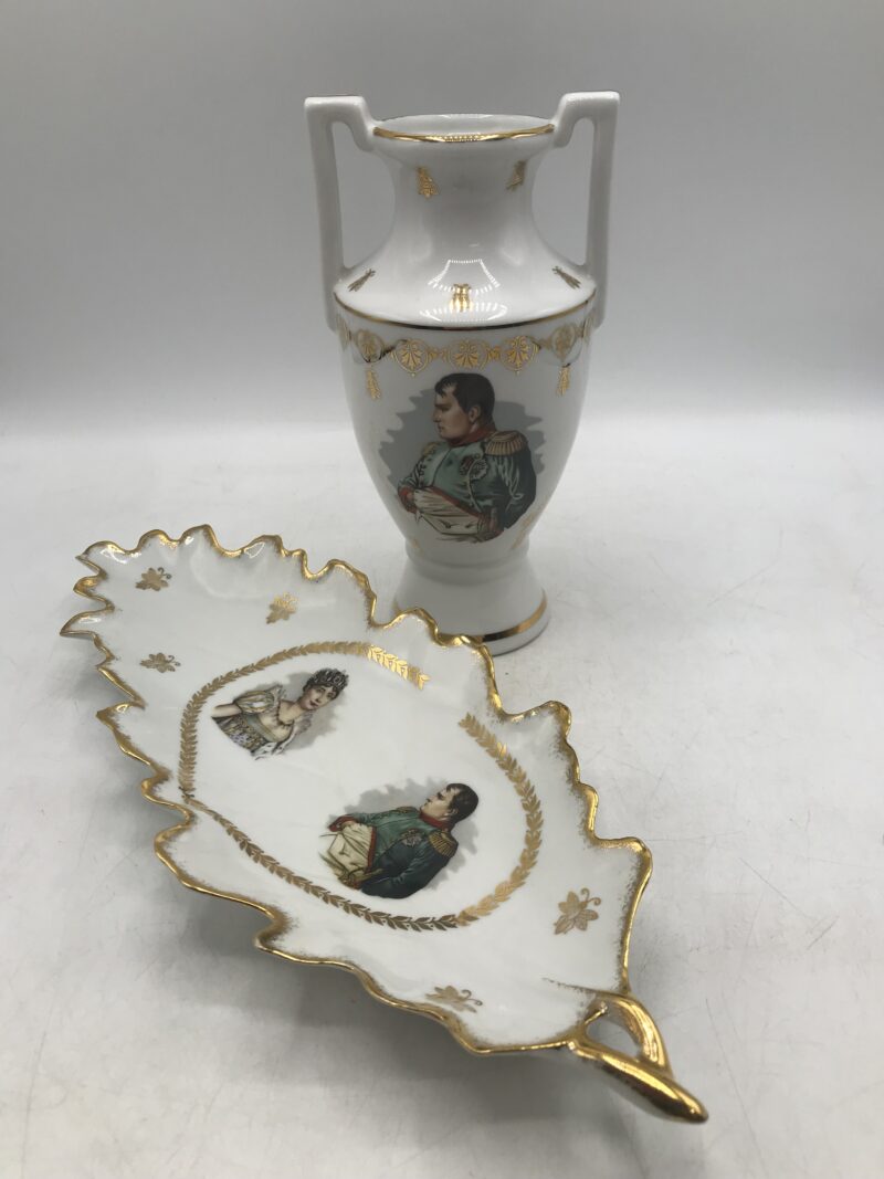 plat et vase Napoléon porcelaine de luxe