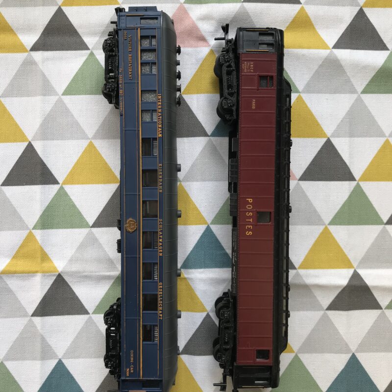 Lot de deux wagons HOrnby acHO