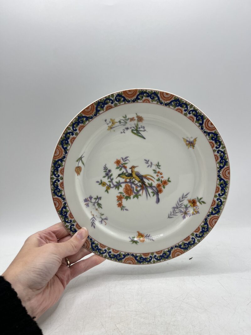 Lot 12 assiettes porcelaine de Limoges – Image 3