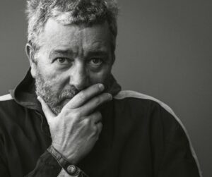 Photo de Philippe Starck, designer français tendance et moderne