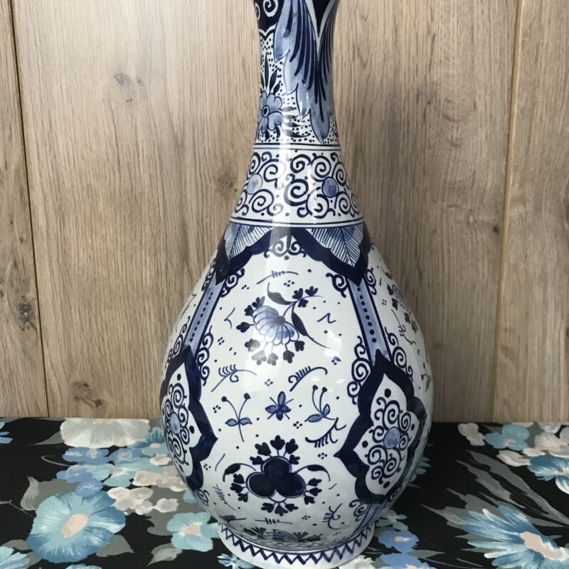 vase DELFT ancien