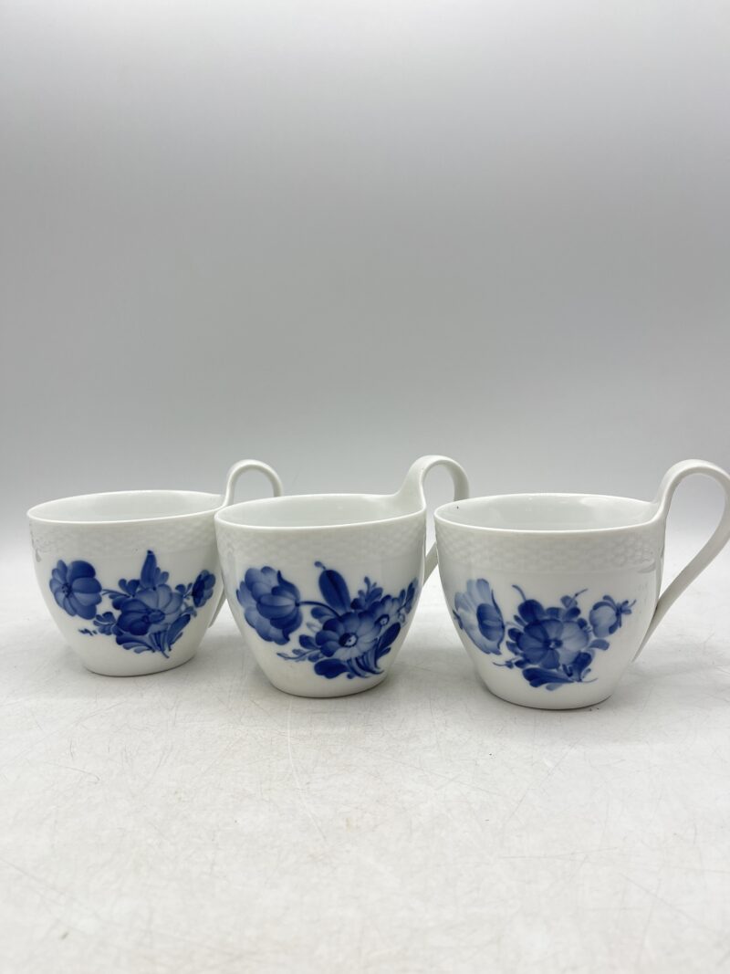 Lot de 8 tasses "fleurs bleues" Royal Copenhagen – Image 3