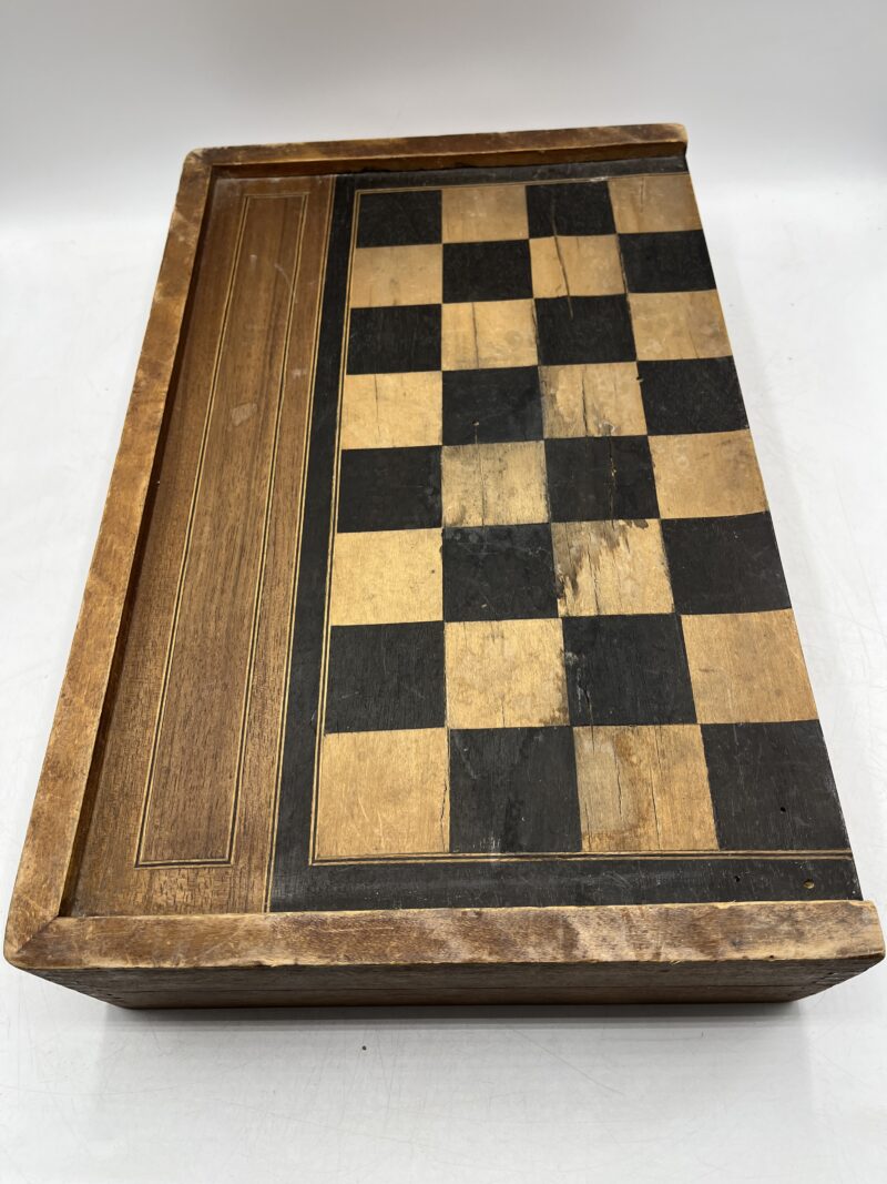 Mallette ancienne jeu de dames et backgammon – Image 10