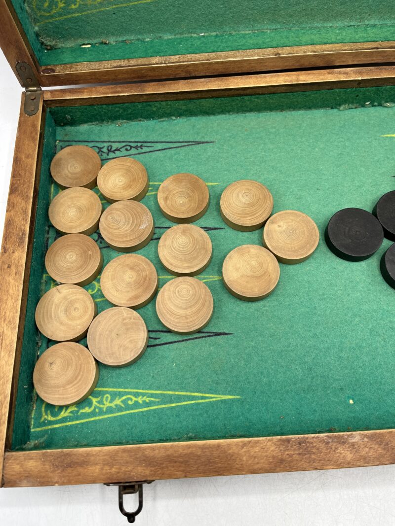 Mallette ancienne jeu de dames et backgammon – Image 5