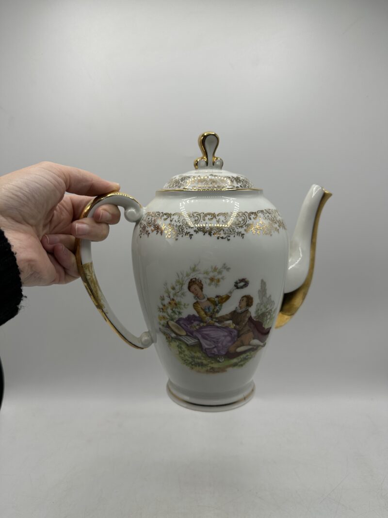 Service à thé en porcelaine de Limoges 22 pièces Watteau – Image 17