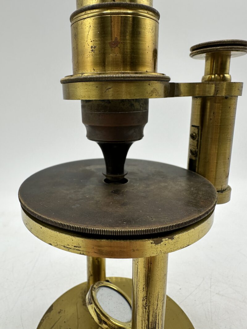 Ancien microscope en laiton – Image 12