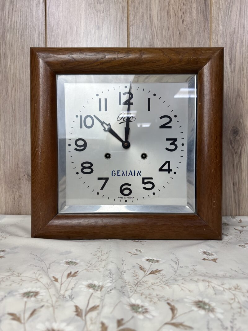 Ancienne horloge Odo vintage