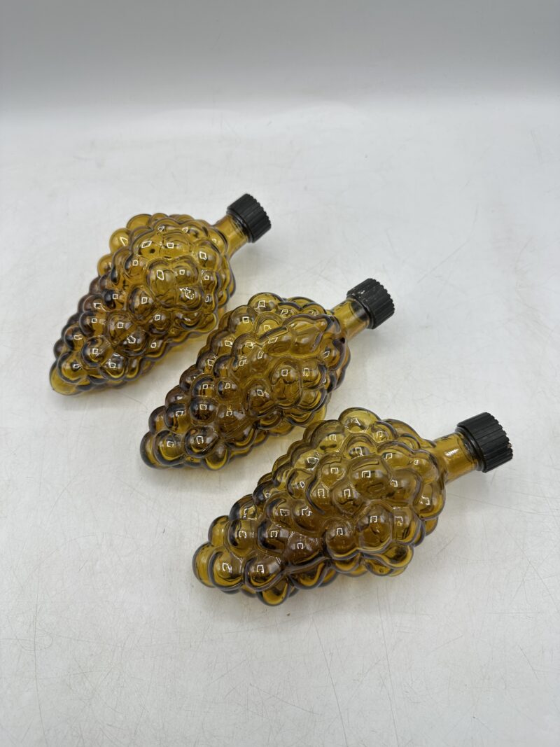 Trio de bouteille grappe de raisin en verre – Image 2