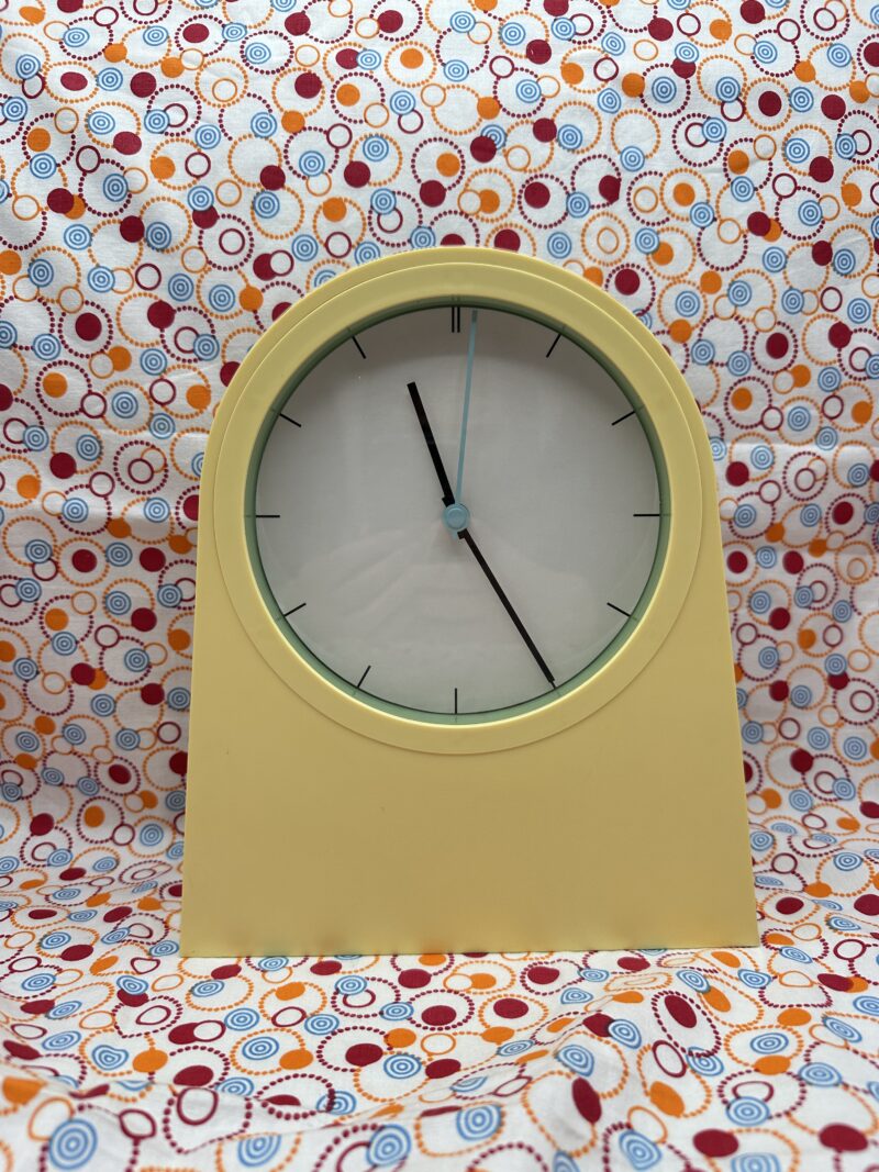 Horloge vintage design Ikea Poffare par Maria Baliova