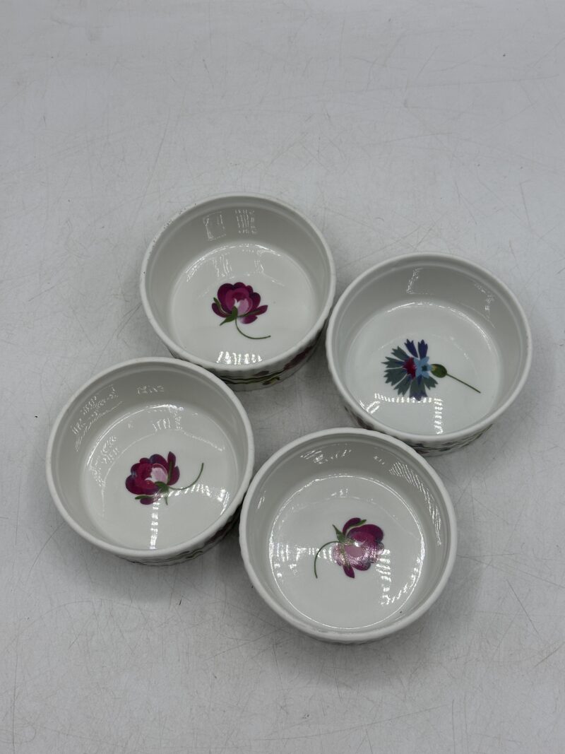 Lot de 4 ramequins fleuris porcelaine de Paris – Image 9